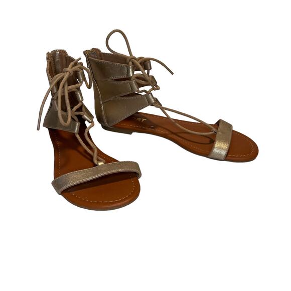 Report Gia Metallic Gold Lace Up Gladiator Flat Sandals Size 8 Zip Back Closure - Picture 2 of 9